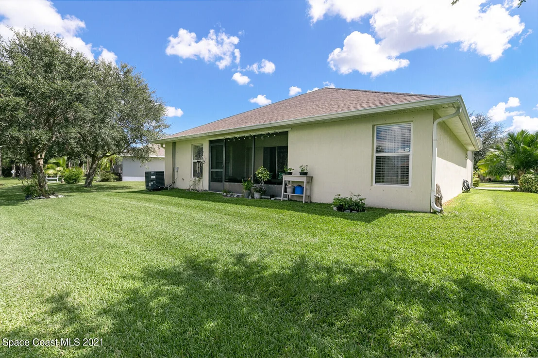 Photo of 2451 Stratford Pointe Drive