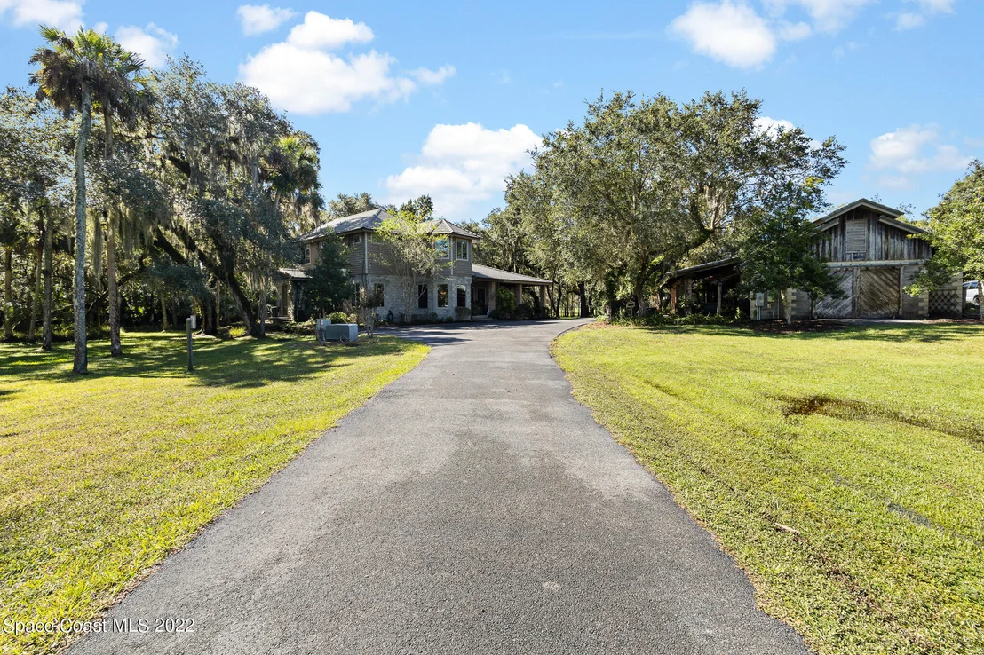 Photo of 840 Lemon Bluff Road