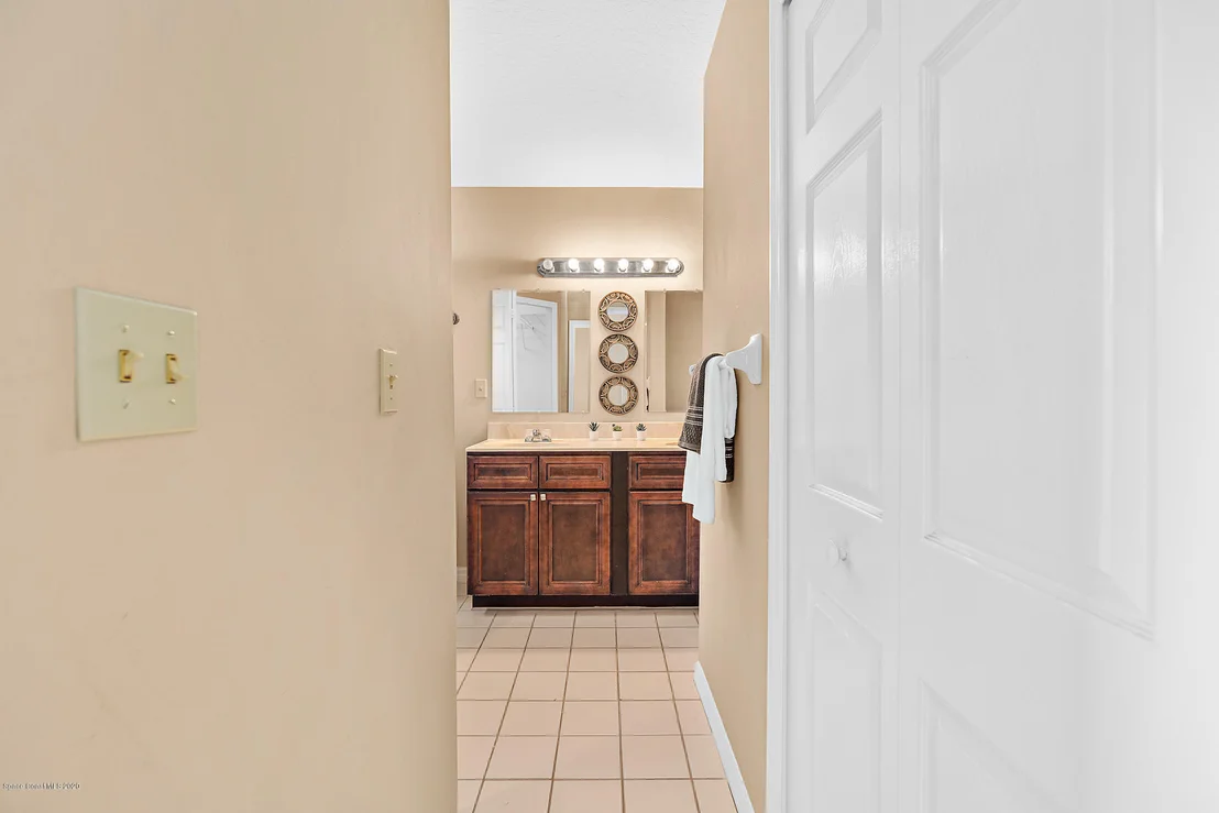 Photo of 1074 Red Bud Circle