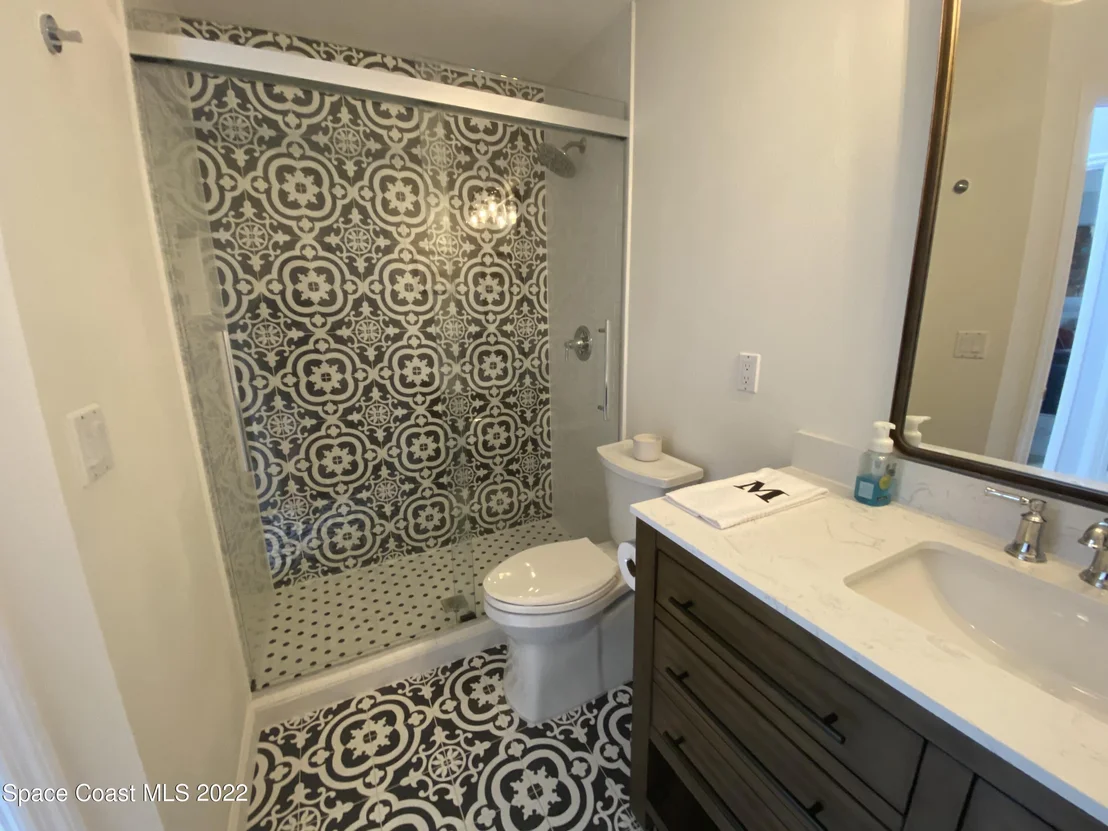 Photo of 460 Bay Point Drive