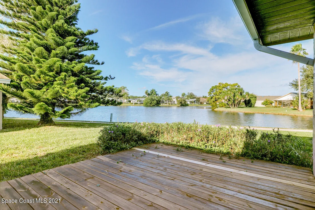 Photo of 310 Bayhead Drive