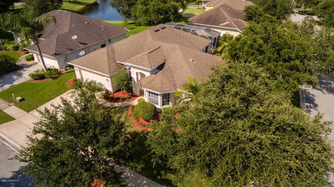 Photo of 1737 Windbrook Drive SE