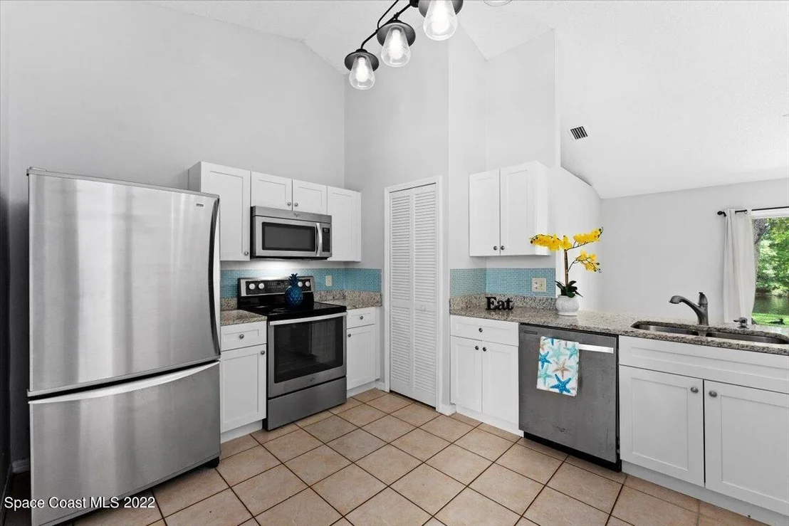 Photo of 1373 California Drive