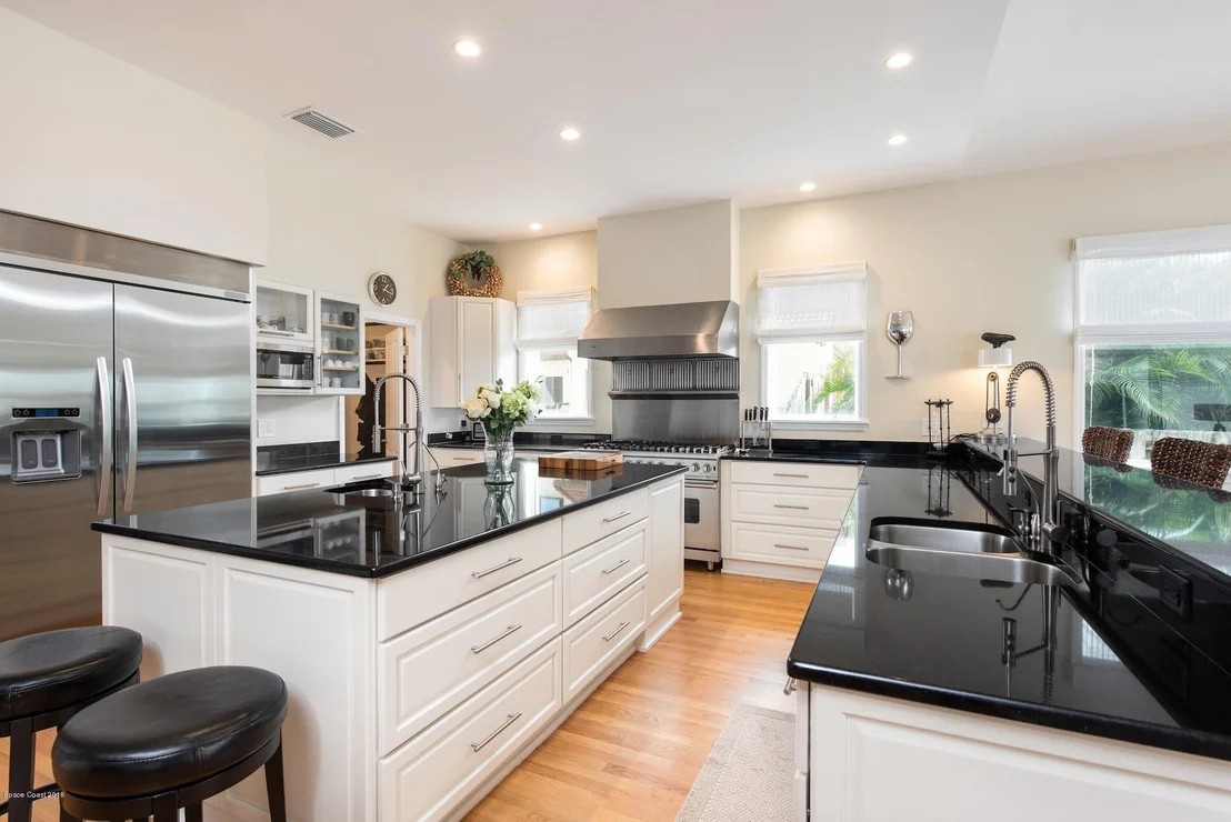 Photo of 538 Lanternback Island Drive