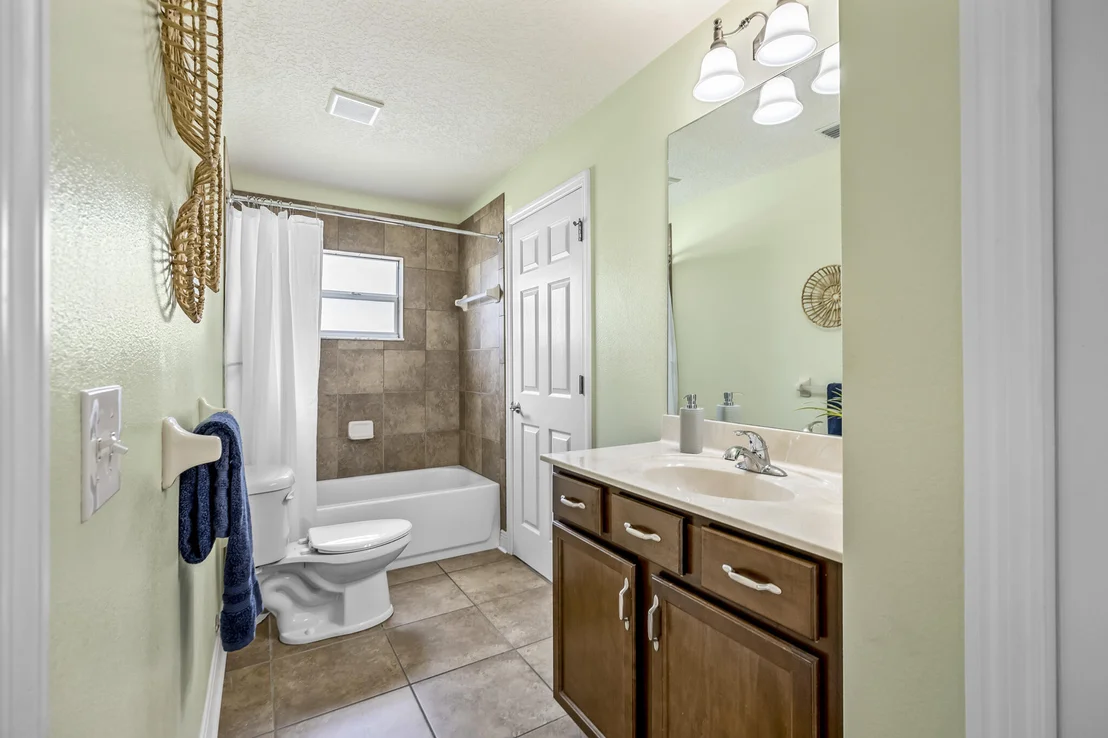 Photo of 552 Glenbrook Circle