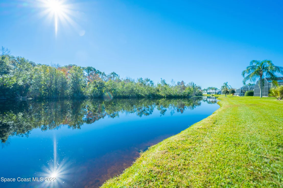 Photo of 697 Carriage Hill Road