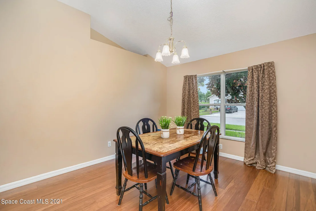 Photo of 1391 Olde Bailey Lane
