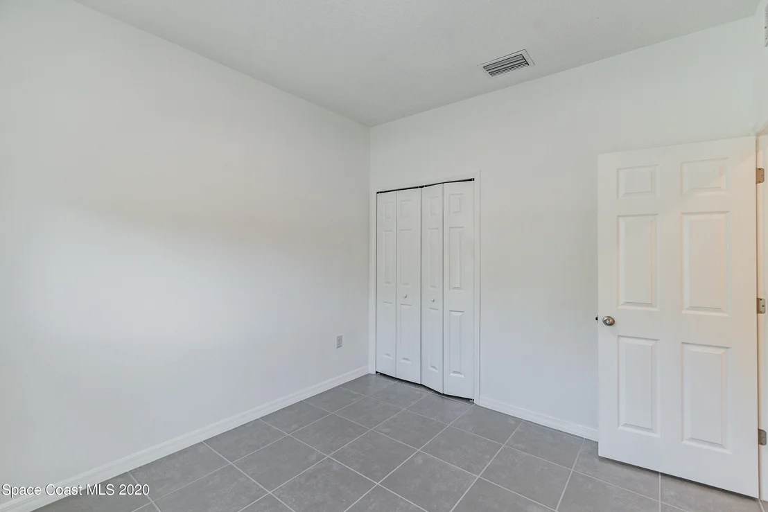 Photo of 850 Lyons Cir Circle NW