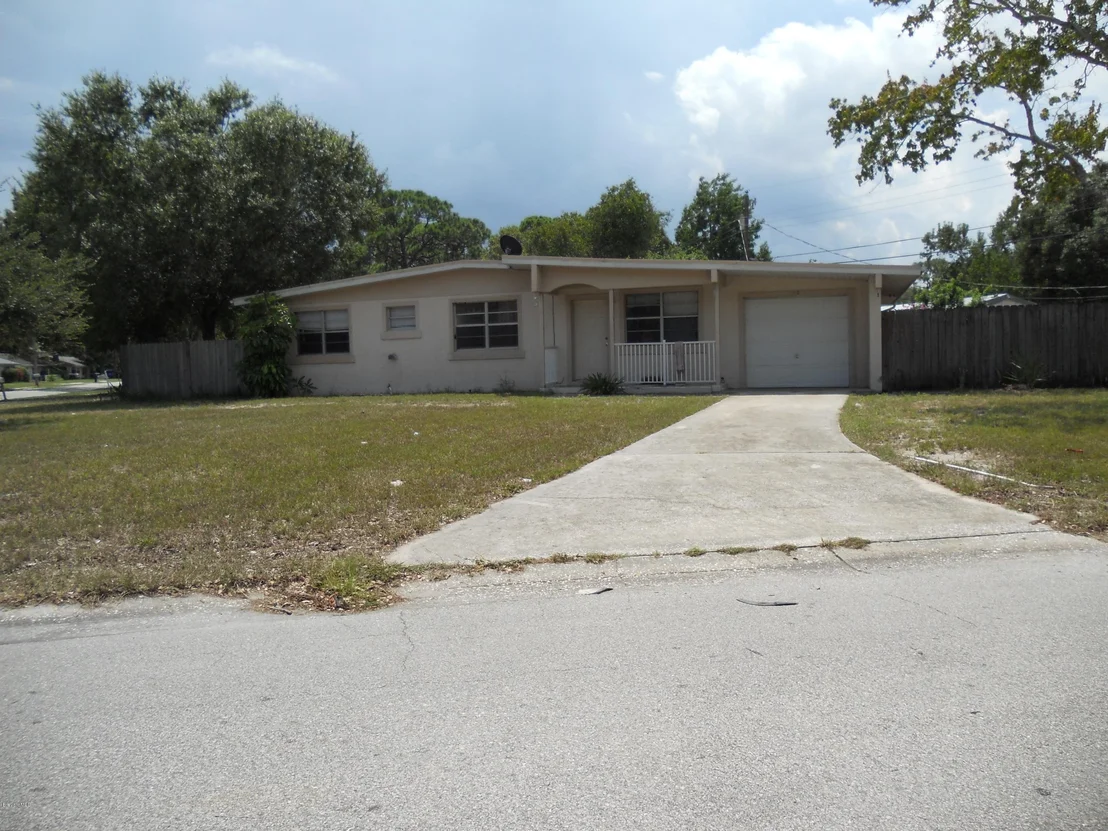 Photo of 1115 Westview Drive
