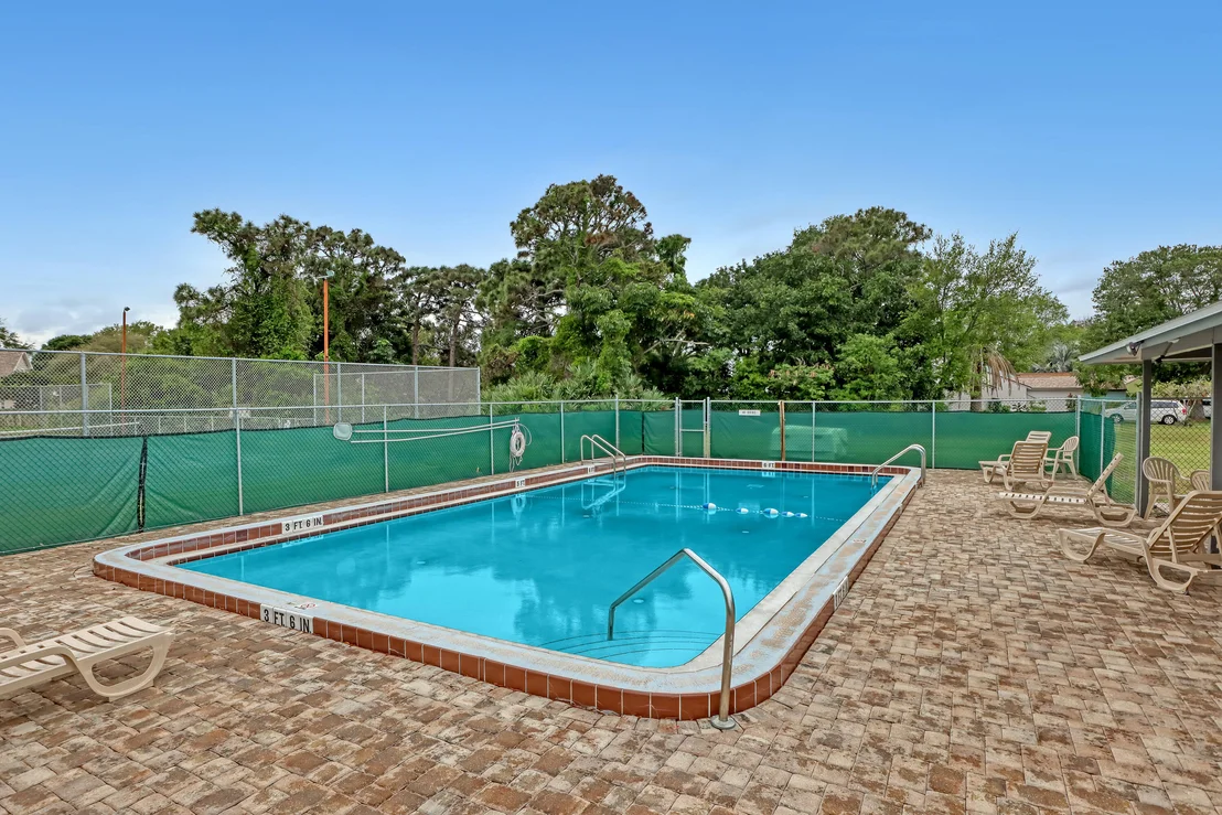 Photo of Unit 202 at 3025 Thrush Drive