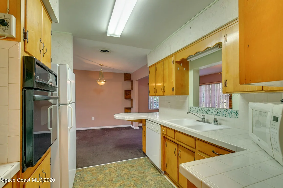 Photo of 3382 Alice Street