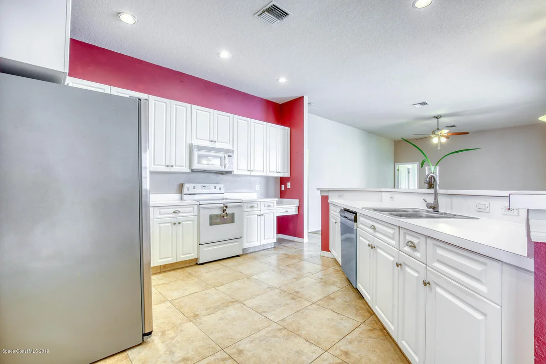 Photo of 984 Carriage Hill Road