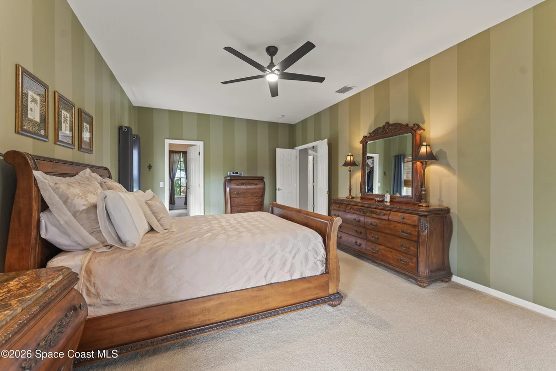 Photo of 385 Tunbridge Drive