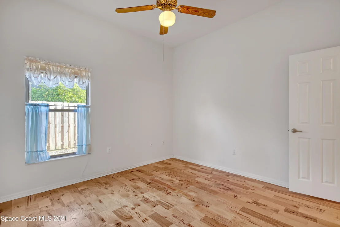 Photo of 1461 Wellington Circle