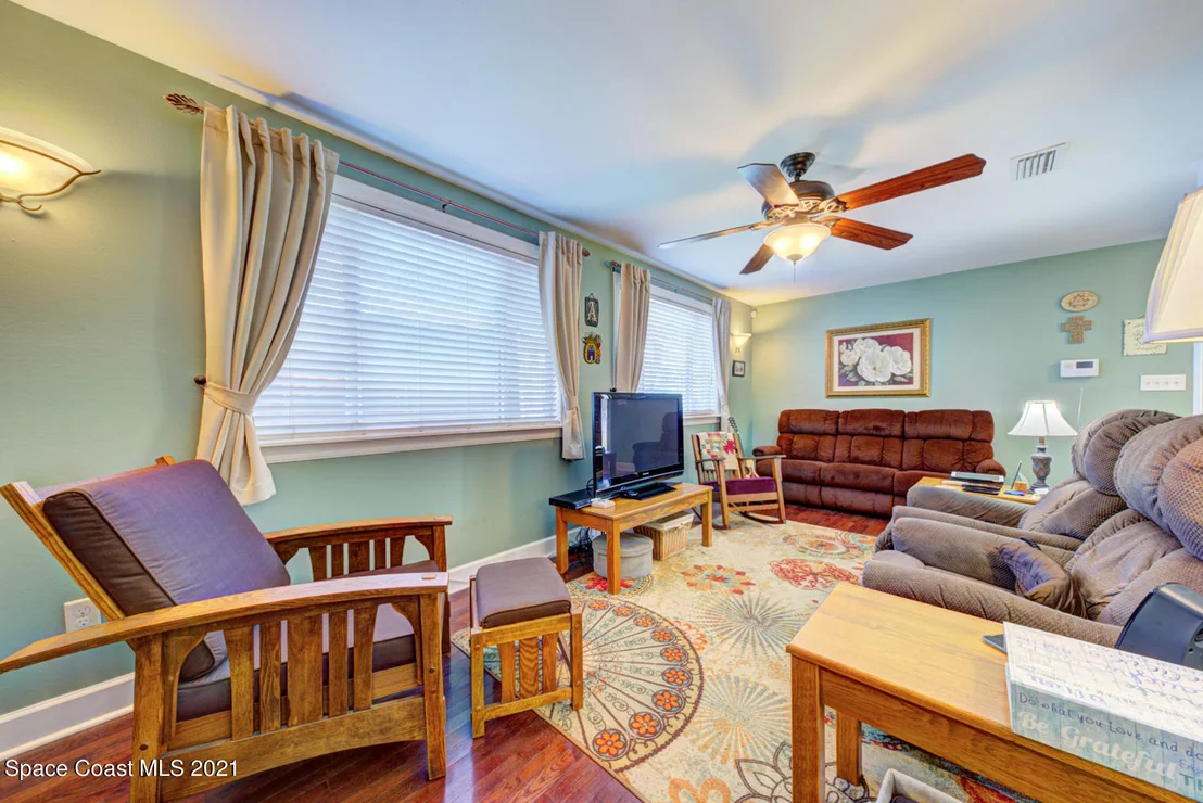 Photo of 1211 Princeton Road