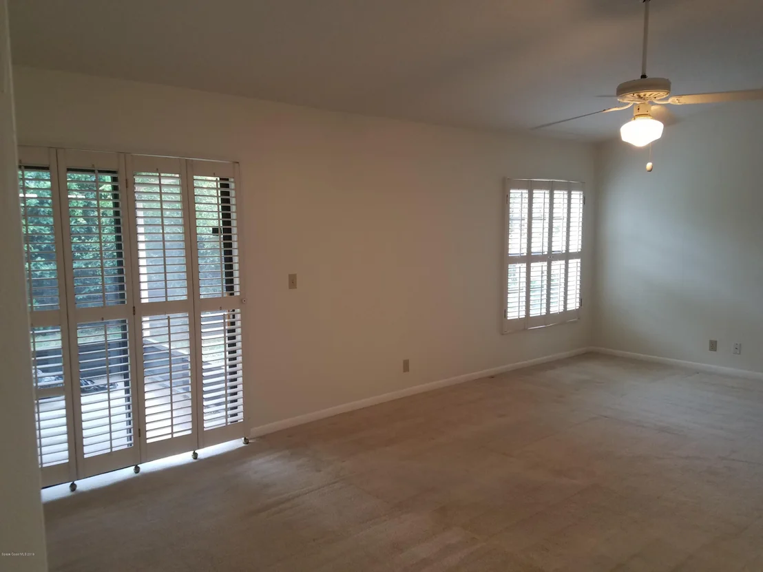 Photo of 790 White Pine Avenue