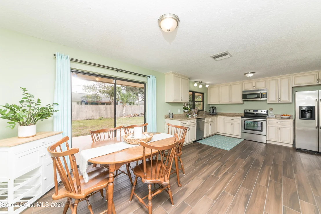 Photo of 1134 Manatee Drive