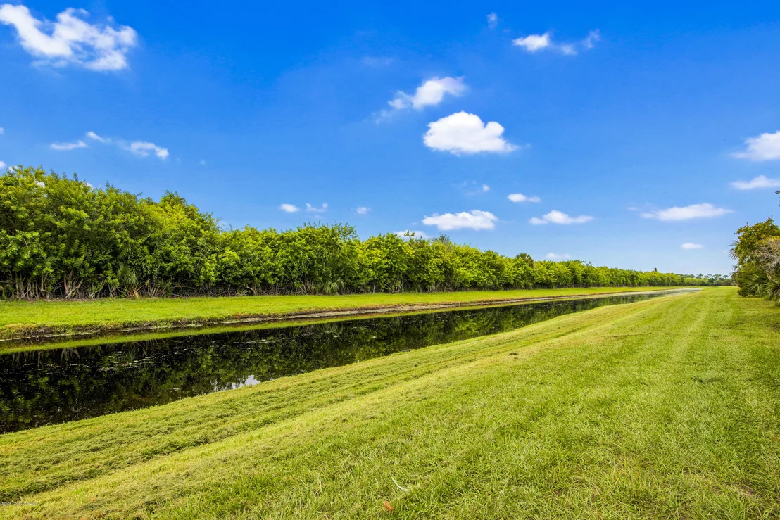 Photo of 2611 Canterbury Circle