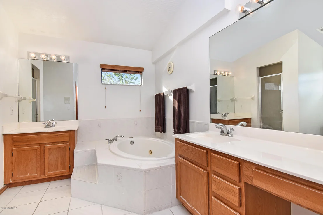 Photo of 5265 Pine Street