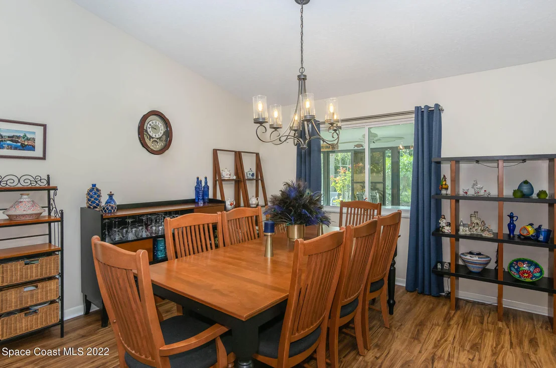 Photo of 1607 Frontier Drive