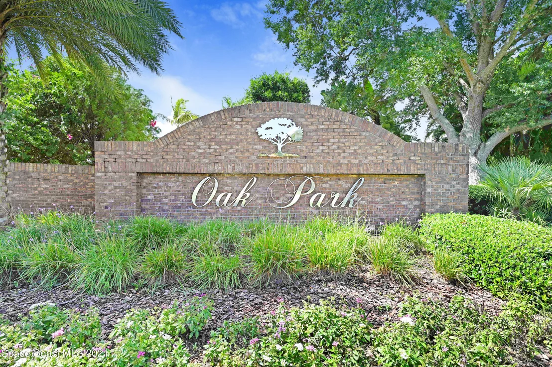 Photo of 742 Glengarry Drive