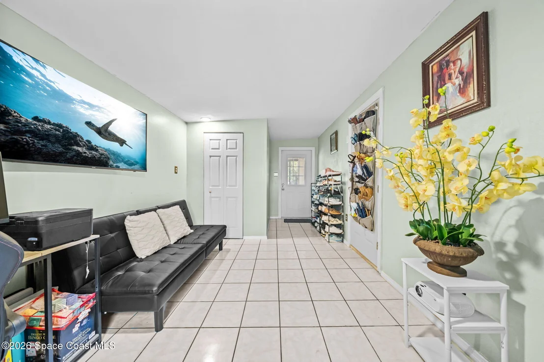 Photo of 1038 Hooper Avenue NE