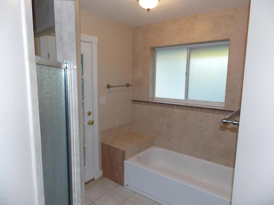Photo of 1702 Trimble Road