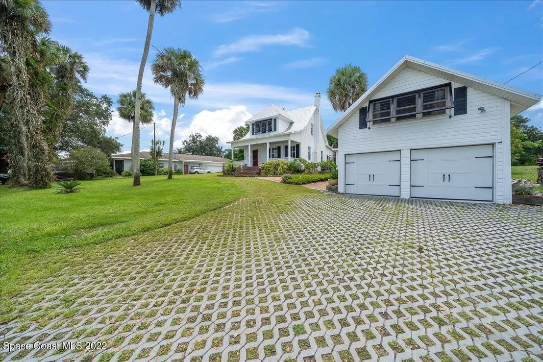 Photo of 2915 N Indian River Drive