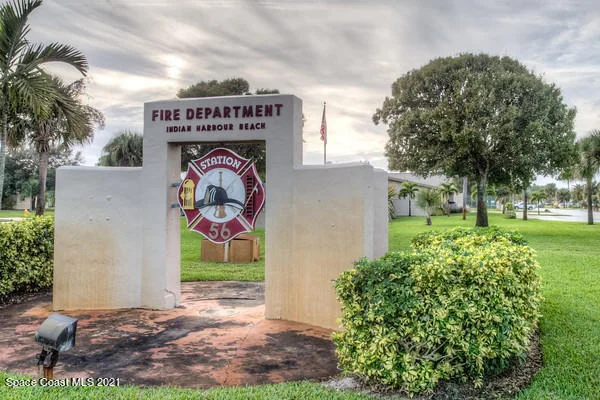 Photo of 1215 Pinetree Drive