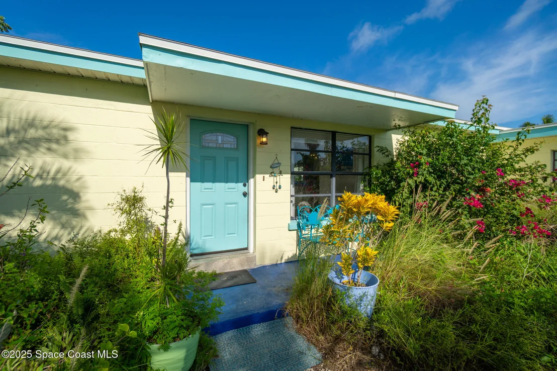 Photo of 300 Pelican Drive