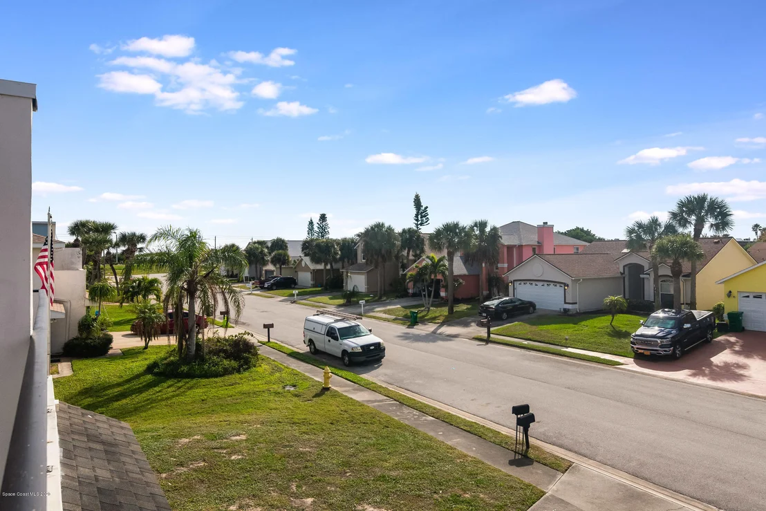 Photo of 272 Provincial Drive
