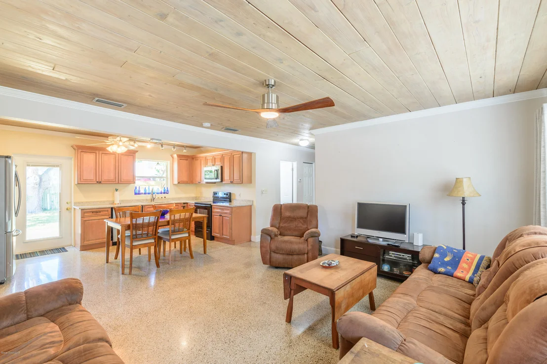 Photo of 816 Central Boulevard