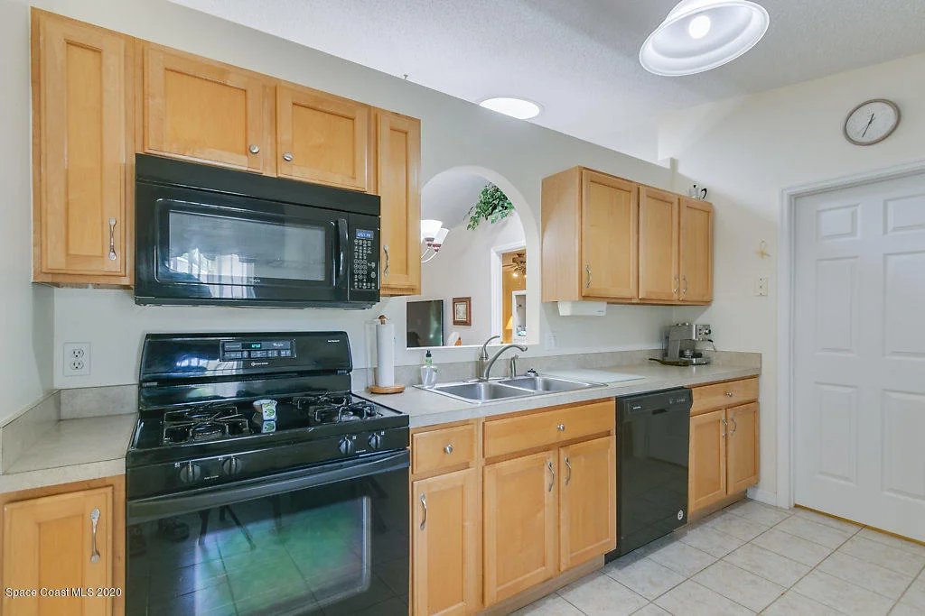 Photo of 2122 Spring Creek Circle NE