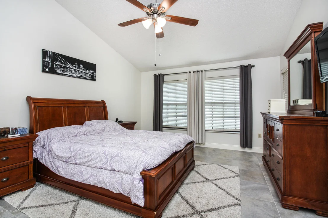 Photo of 1241 Walnut Grove Way