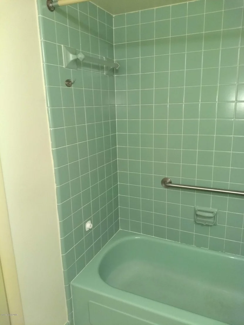 Photo of 800 Edwards Street NE