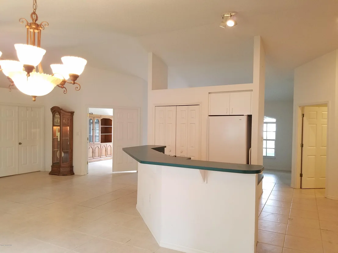 Photo of 6157 Dees Road