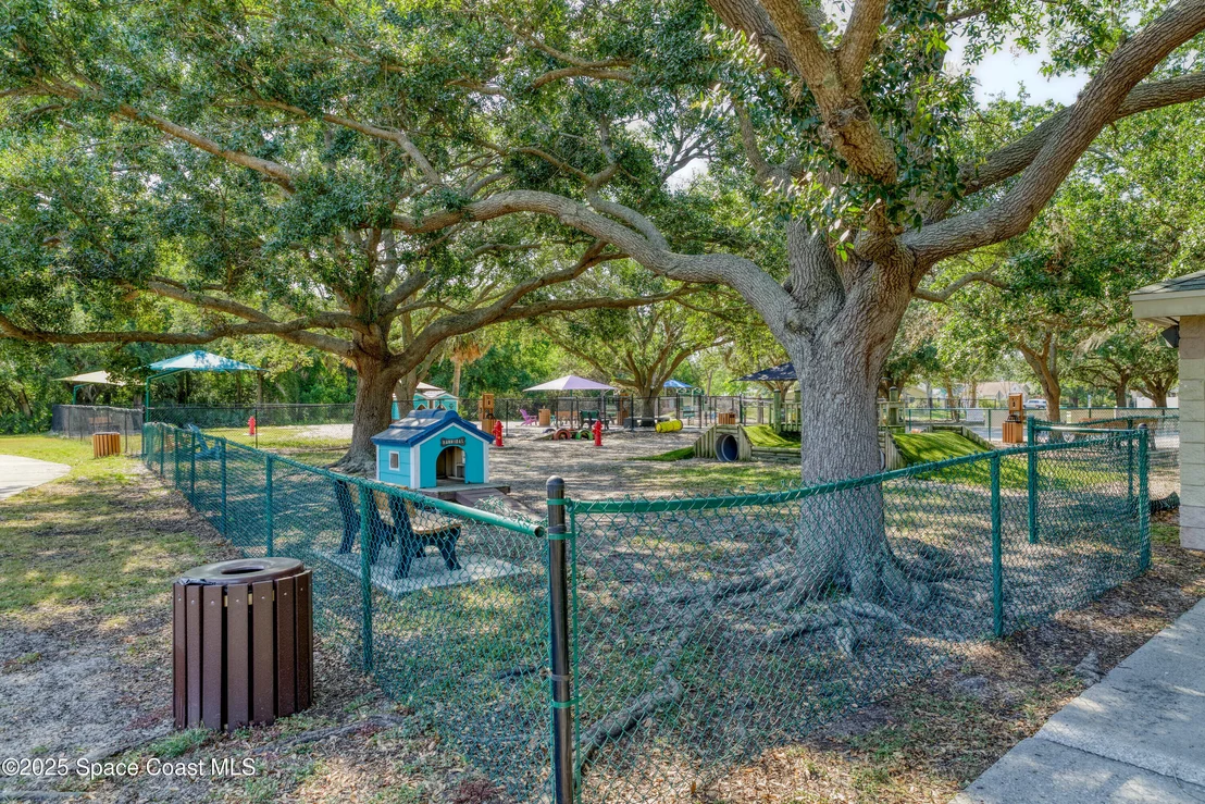 Photo of 1872 Crane Creek Boulevard