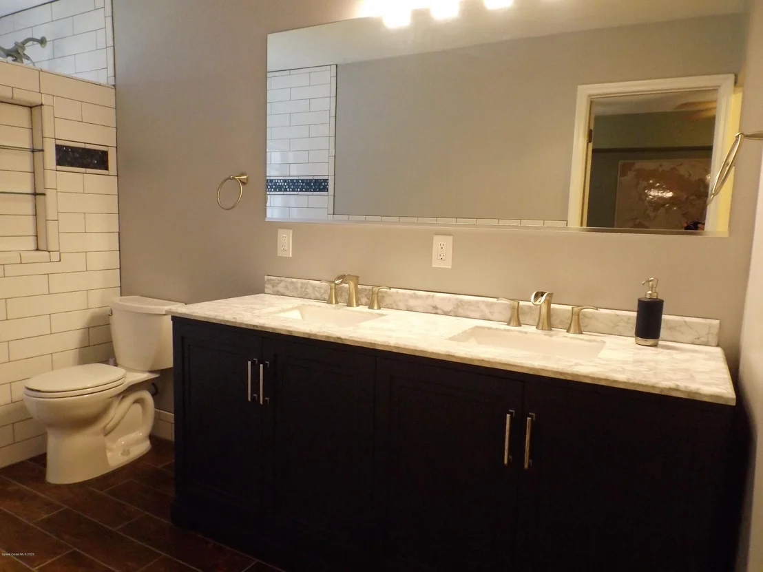 Photo of 1311 Ashwood Drive