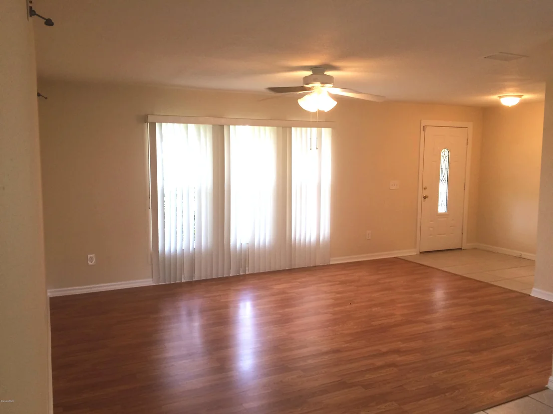 Photo of 567 Croton Road
