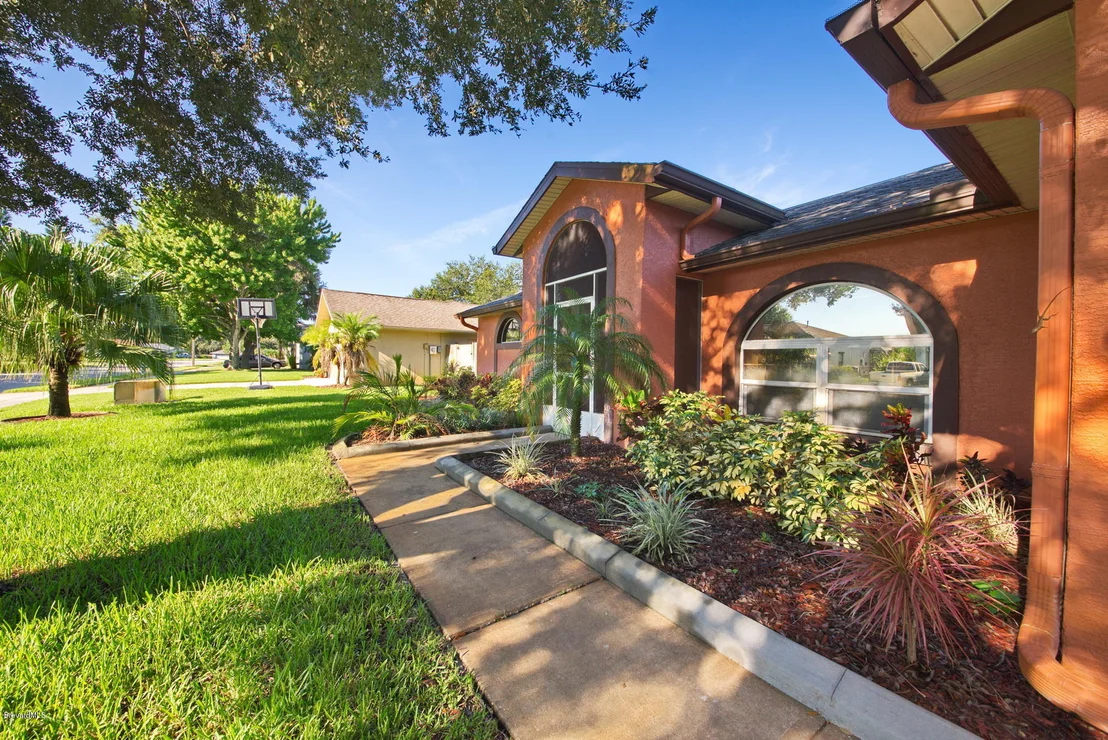 Photo of 1233 WEEPING WILLOW Lane