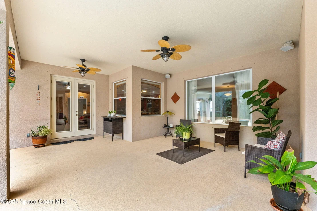 Photo of 4443 Long Lake Road