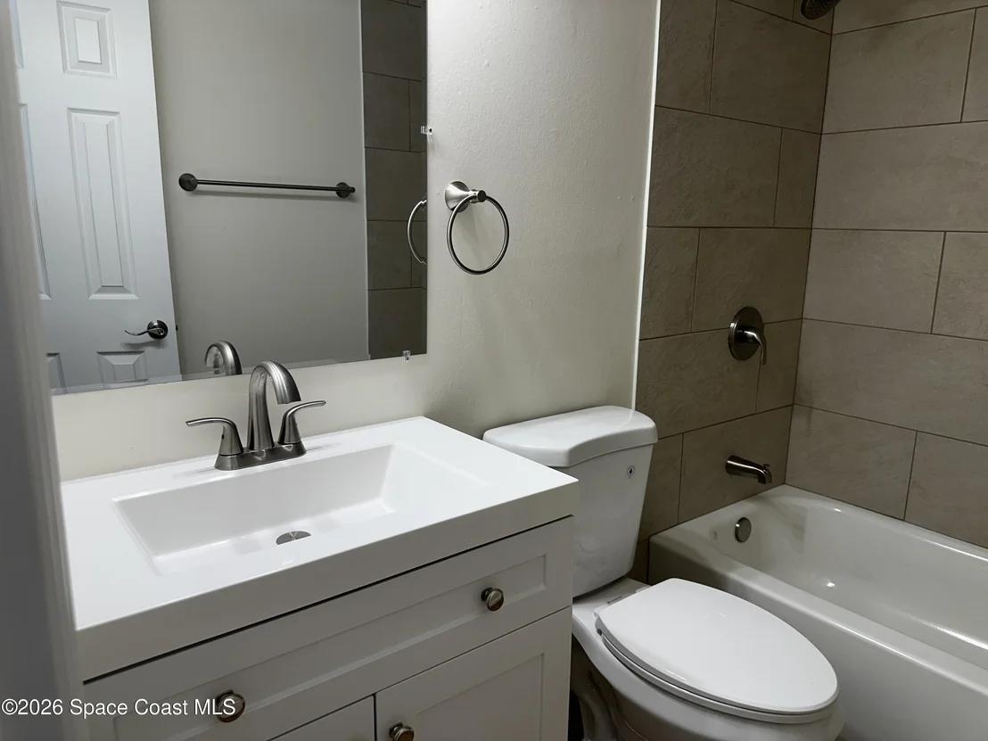 Photo of 6074 Aires Avenue