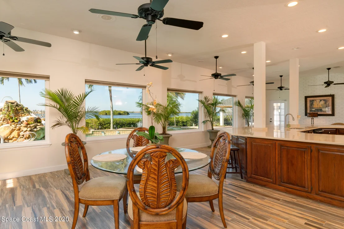 Photo of 466 Lanternback Island Drive
