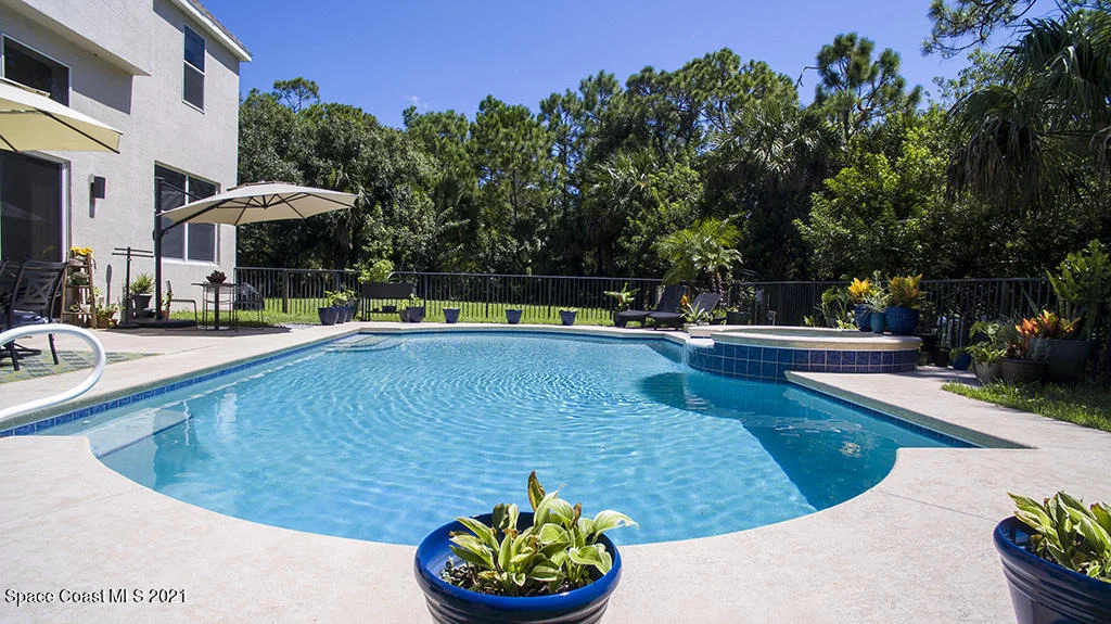 Photo of 5545 Willoughby Drive