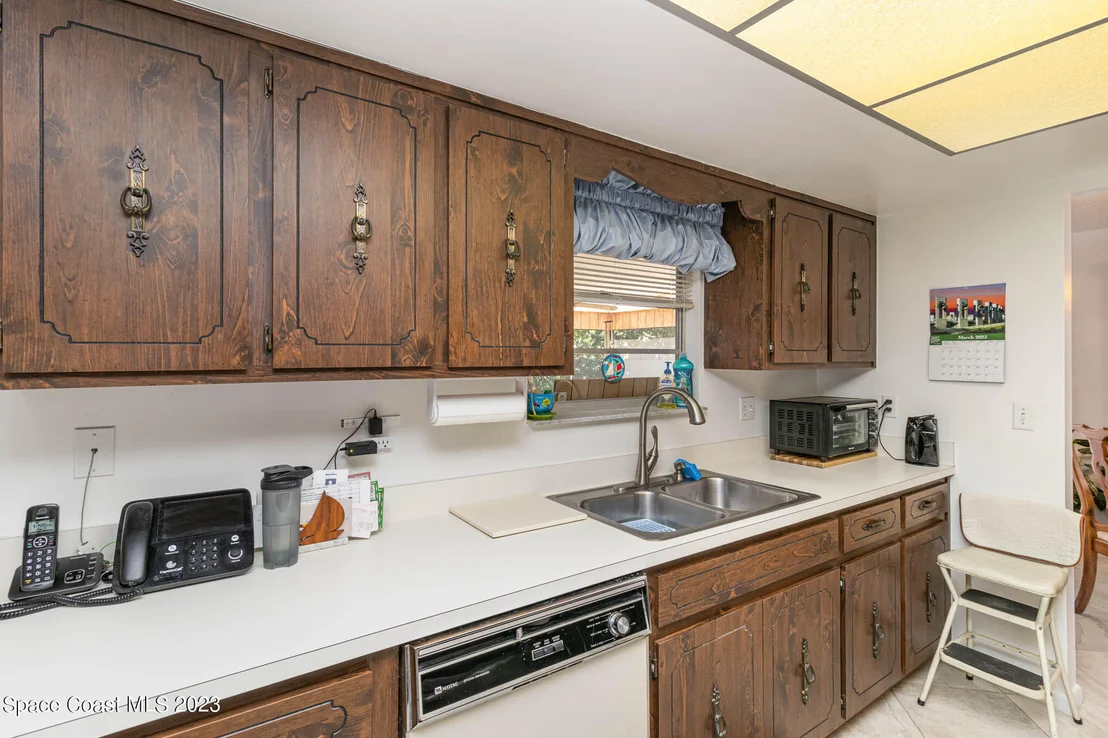 Photo of 639 Dundee Circle