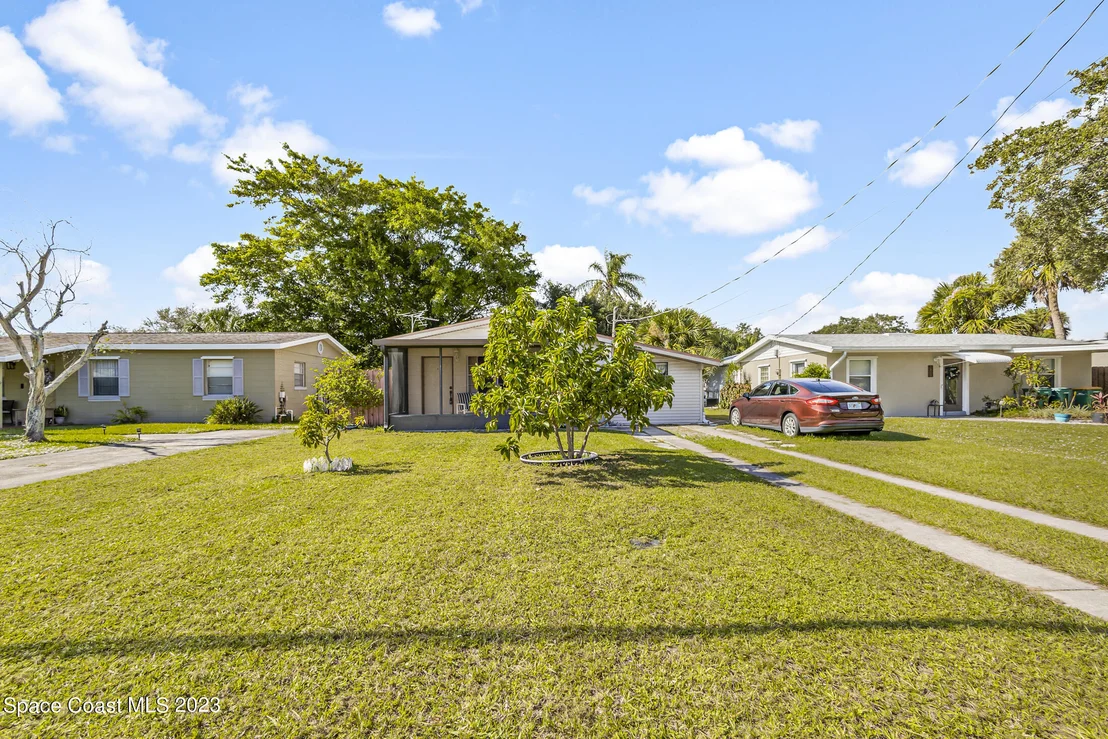 Photo of 1812 Radnor Drive