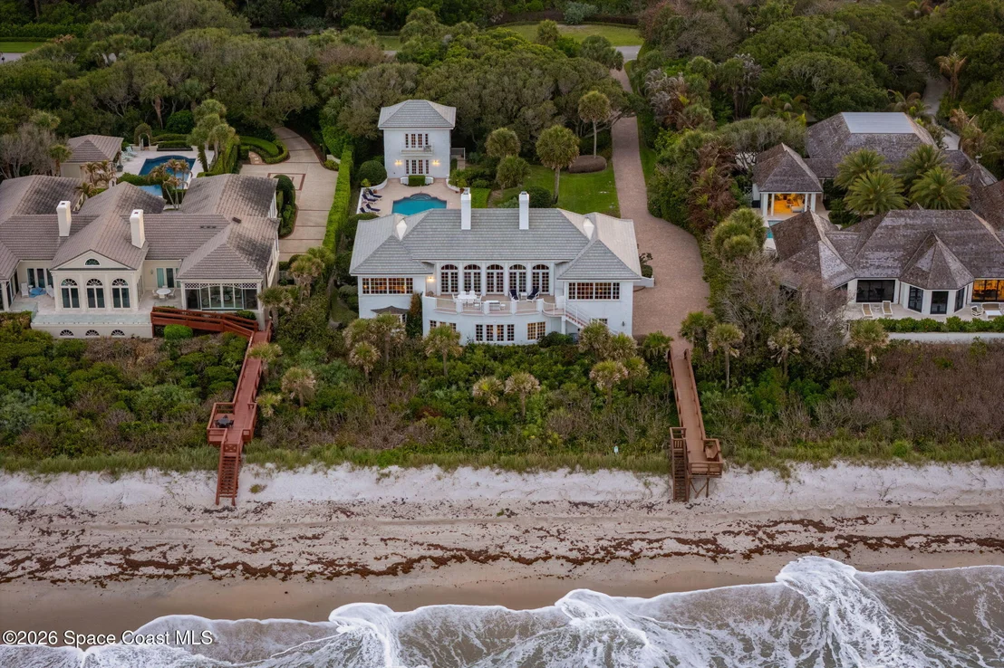 Photo of 680 Ocean Road