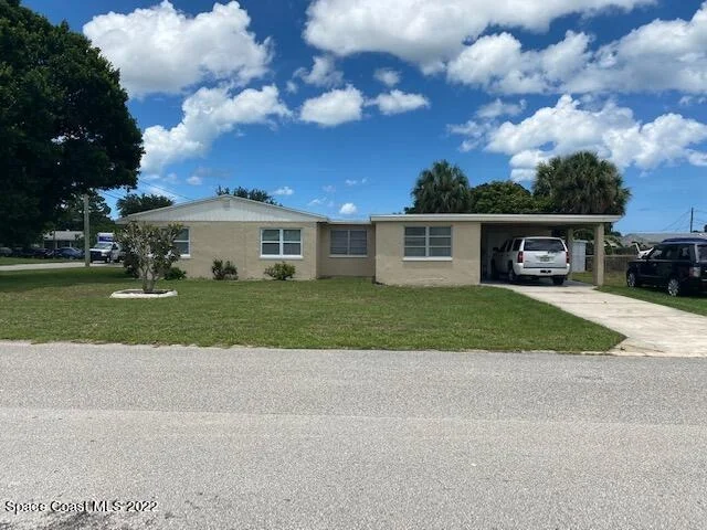 Photo of 301 Holly Lane