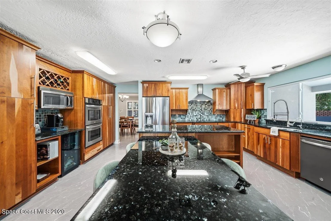 Photo of 403 Miami Avenue
