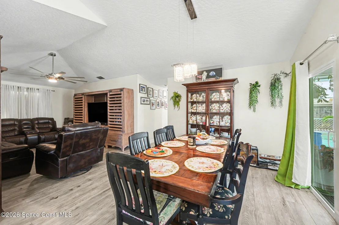 Photo of 1810 Crane Creek Boulevard